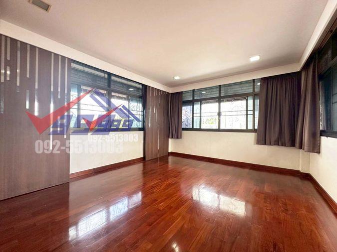 รูป ขายบ้านเดี่ยว 2 ชั้น 5 ห้องนอน เนื้อที่กว่า 1 ไร่ ซอยอ่อนนุช 66 - รูปที่ 26/31