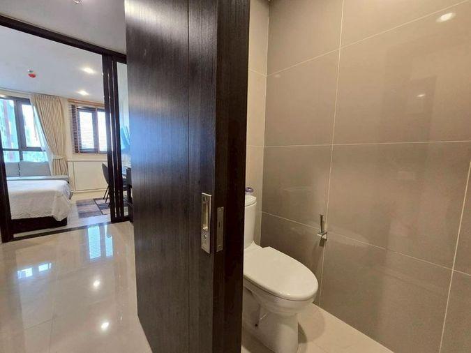 picture Condo for Rent : XT Huaikhwang  Schedule a viewing 👉 Line: @propertybkk1 - 17/18