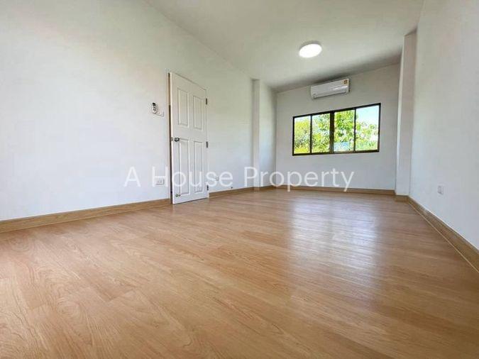 รูป ขายบ้านเดี่ยวมือสอง รีโนเวทใหม่ หมู่บ้านอัมพรเพลส ศรีราชา ชลบุรี - รูปที่ 12/19