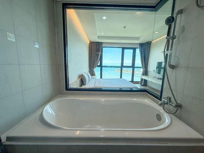 picture For rent: Ladda Plus Condo, Sriracha, large room, beautiful view, full sea view - 13/17