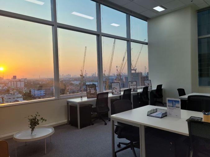 picture Service office space for rent on 66 Tower building in Phra Khanong area, near BTS Udomsuk. Complete facilities and office equipment. - 3/16