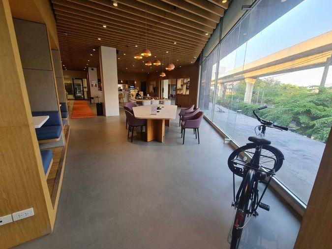 picture Office space for rent in Lat Phrao-Phahon Yothin area, modern design, meets all tenant needs, convenient transportation - 10/16