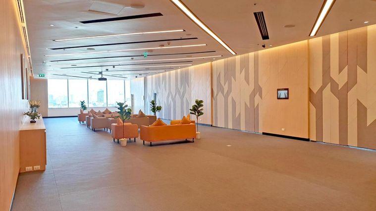picture Service office space for rent on 66 Tower building in Phra Khanong area, near BTS Udomsuk. Complete facilities and office equipment. - 14/16