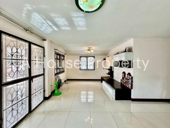 picture For sale: 2-storey detached house, Sukkhamol Garden Hill project, Sriracha, Chonburi - 2/20