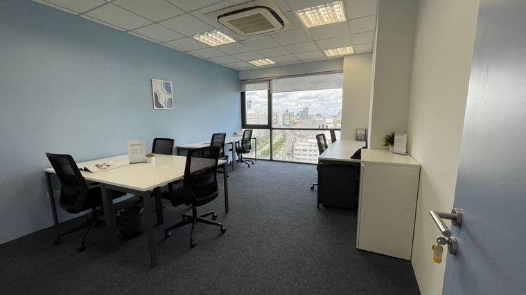 picture Office space for rent at Ratchada One Building. decorated in a simple and comfortable style, with complete furniture and office equipment. - 1/9