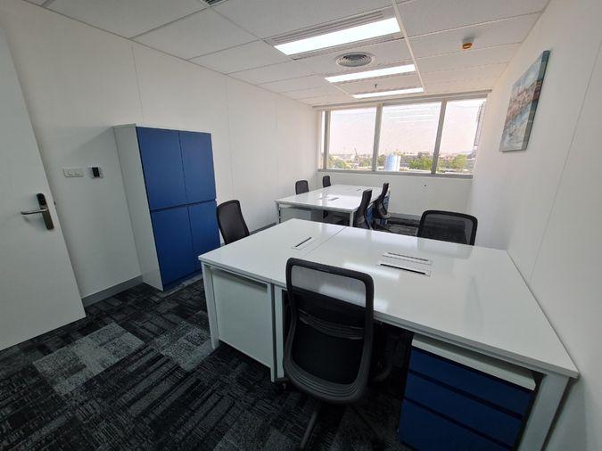 picture Fully furnished office space for rent  featuring modern-style decor and fully equipped with essential office furniture for immediate use. - 11/29