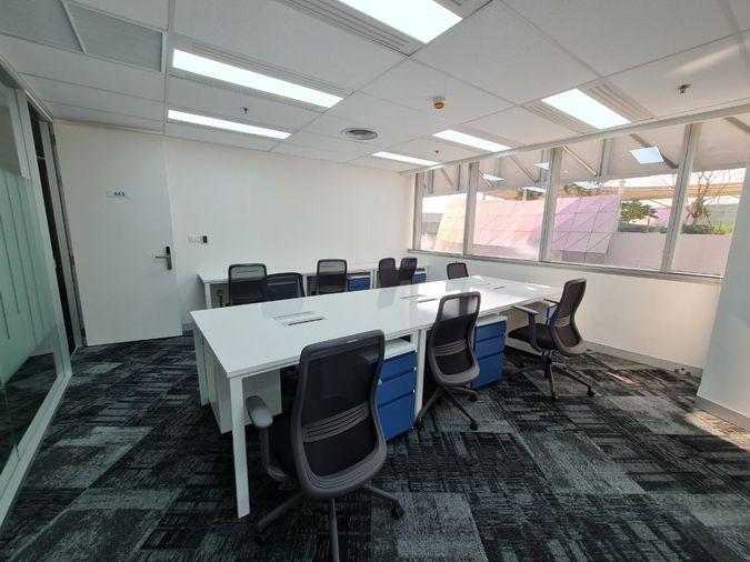 picture Fully furnished office space for rent  featuring modern-style decor and fully equipped with essential office furniture for immediate use. - 6/29
