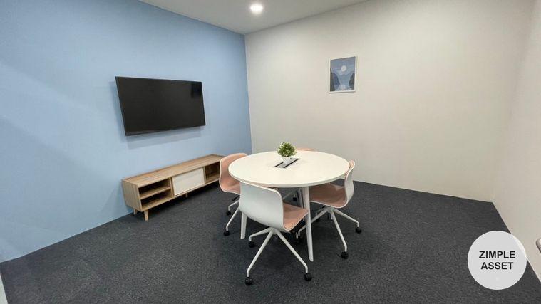 picture Office space for rent at Ratchada One Building. decorated in a simple and comfortable style, with complete furniture and office equipment. - 4/9