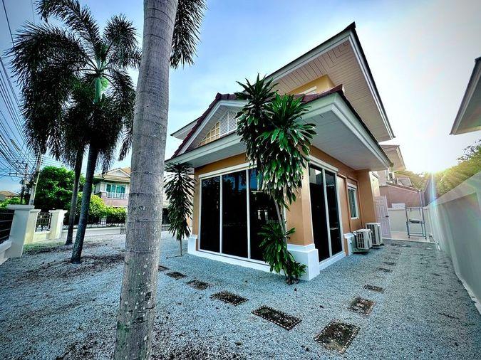 picture 2-storey detached house for rent, Grand Manirin Village, Sriracha, Chonburi - 18/21