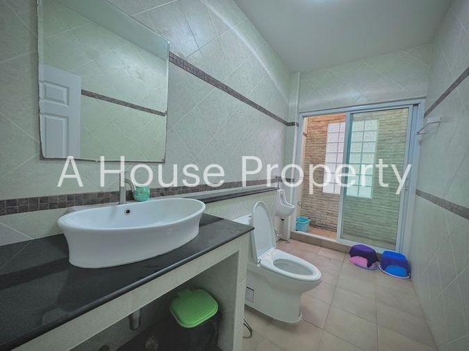 picture 2-storey detached house for rent, Grand Manirin Village, Sriracha, Chonburi - 15/21