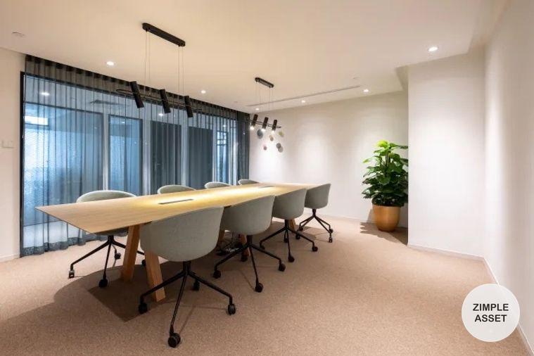 picture Office space for rent, SO24 Building, fully furnished with office equipment, allowing you to work efficiently. - 1/10