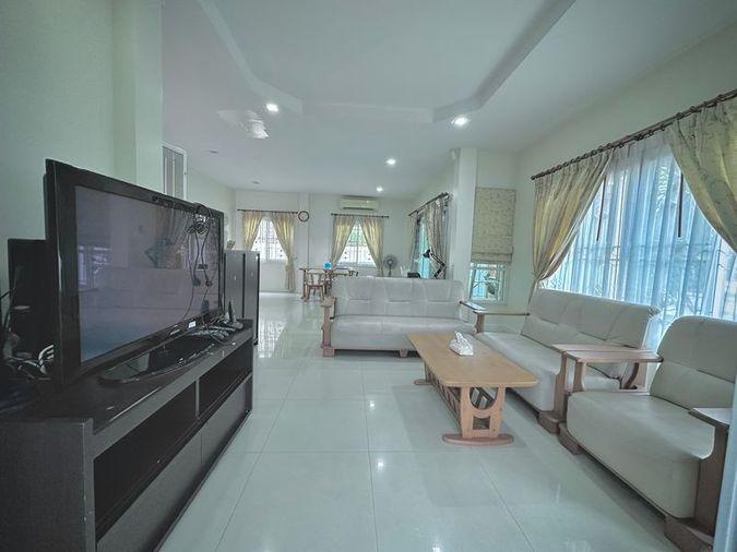 picture 2-storey detached house for rent, Grand Manirin Village, Sriracha, Chonburi - 2/21