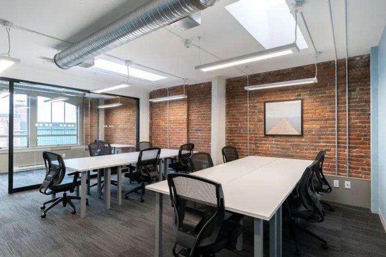 picture  Office space for rent, SO24 Building, fully furnished with office equipment, allowing you to work efficiently. - 3/10