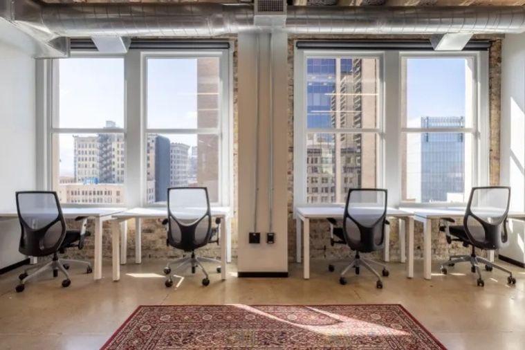 picture Service office for rent at Metropolis Samrong. Fully equipped and ready-to-use.  A complete office solution designed to support your business needs. - 9/10