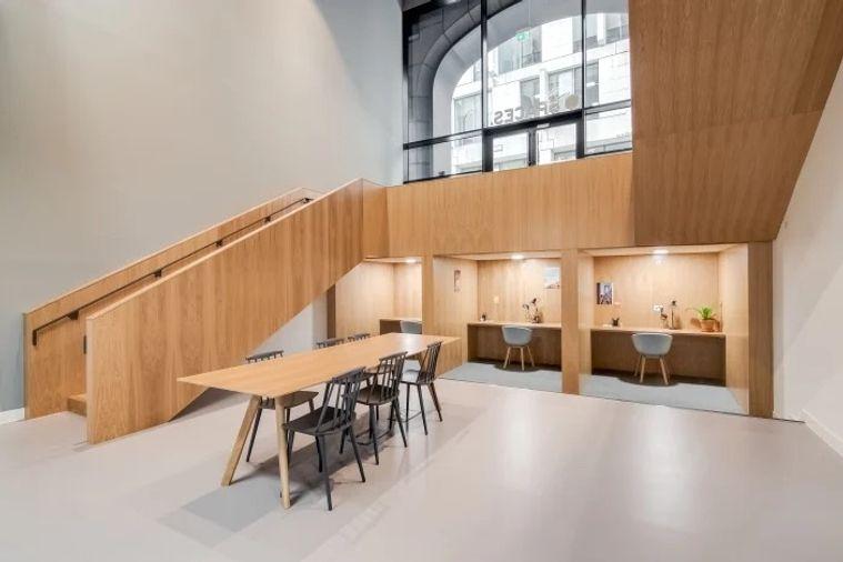 picture Serviced Office for Rent at S.P. Building, Ari Area Modern and stylishly designed, serviced office offers a full range of professional workspaces. - 5/10