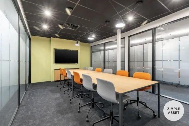 รูป เซอร์วิสออฟฟิศให้เช่า ในรอยัลภูเก็ตมารีน่า รองรับการทำงานสมัยใหม่ ด้วยอาคารหน้าต่างสู มีแสงสว่างเพียงพอ พร้อมอุปกรณ์สำนักงานและเทคโนโลยีที่ทันสมัย - รูปที่ 10/11