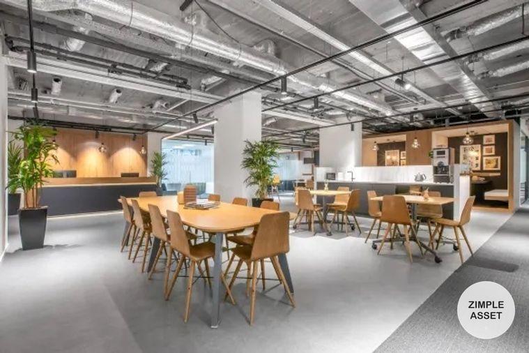 รูป เซอร์วิสออฟฟิศในเช่าในอาคารmixed use ที่Icon Park Hotel เชียงใหม่ พื้นที่ทำงานสมัยใหม่ที่กว้างขวางและสว่าง ซึ่งออกแบบมาเพื่อรองรับการทำงานสมัยใหม่ - รูปที่ 1/10