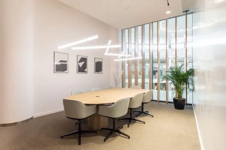 picture Serviced office for rent at Harbor Mall in downtown Chonburi, located near Laem Chabang Port. Fully equipped with modern office facilities. - 6/11