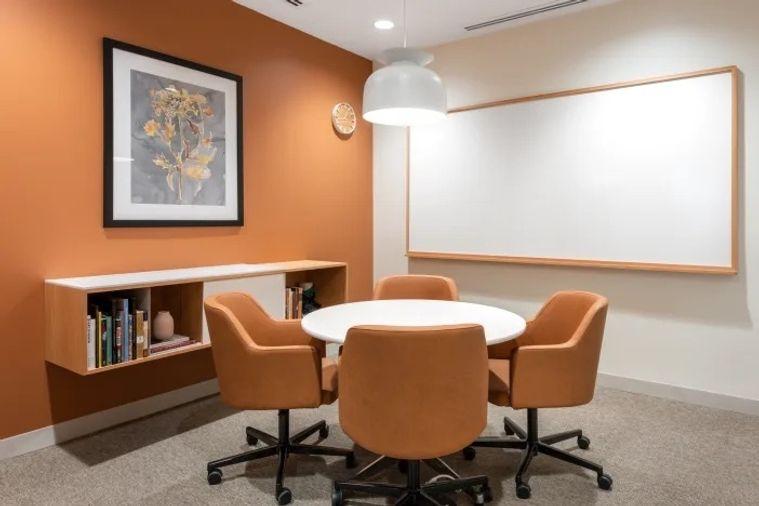 picture Offices for rent in Bhiraj Tower at Bitec and join multinationals at this prestigious address. With on-site parking and a location next to BTS Bangna - 4/11