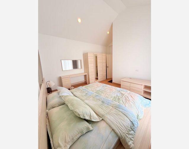 picture Call : 095-569-3655 Serene Courtyard - 8/12