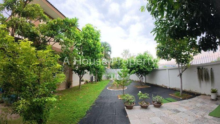 รูป ขายบ้านเดี่ยว 2 ชั้น หมู่บ้านเดอะแกรนด์ สุขุมวิท ห้วยกะปิ ชลบุรี - รูปที่ 19/20