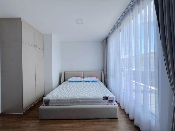 รูป ทาวน์เฮ้าส์ให้เช่า 📍 Pleno Sukhumvit-Bangna 2 📍 3 ห้องนอน 2 ห้องน้ำ เฟอร์นิเจอร์ และ เครื่องใช้ไฟฟ้าครบ  - รูปที่ 3/10