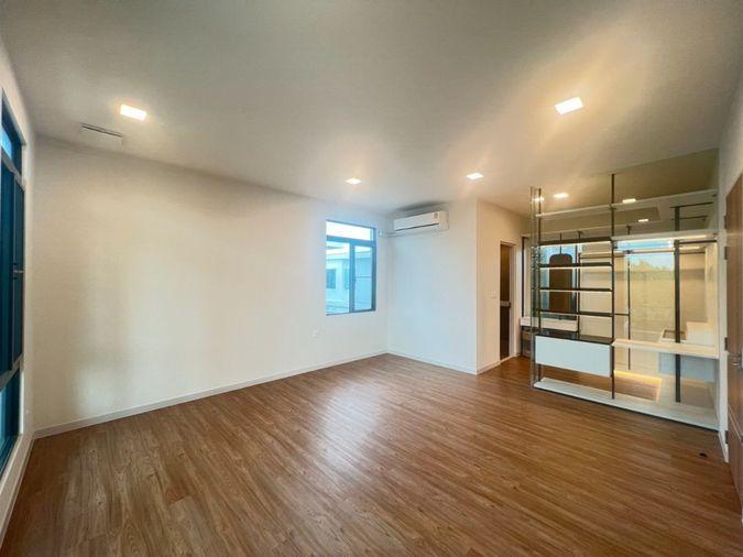 picture House for rent : MANTANA BANGNA KM.15 (Rt-01) - 9/19