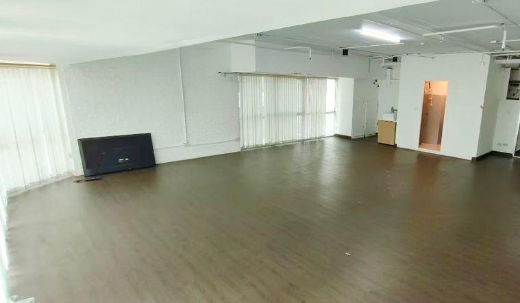 picture Office rental at Sukhumvit Suite - 7/8