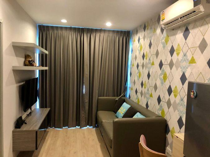 picture For Sale: Ideo Wutthakat | Corner Unit | Pool & Sathorn View | Next to BTS Wutthakat - 8/11
