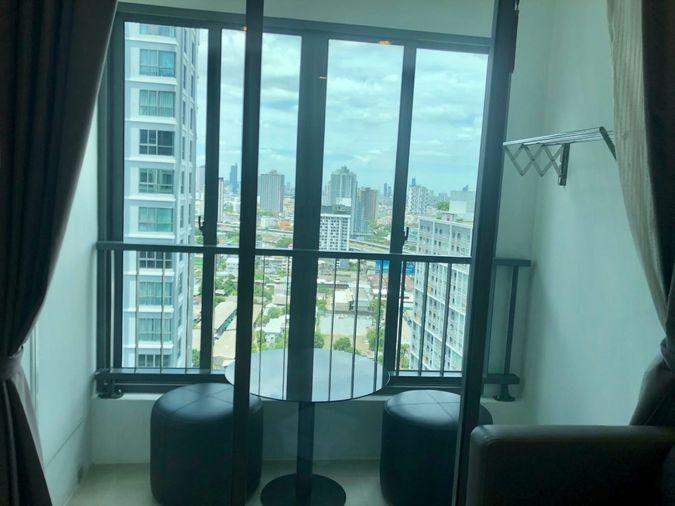 picture For Sale: Ideo Wutthakat | Corner Unit | Pool & Sathorn View | Next to BTS Wutthakat - 9/11