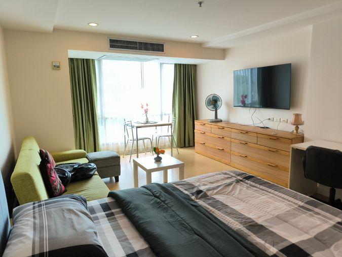 picture  The Trendy Condominium       Studio 1 bathroom - 2/23