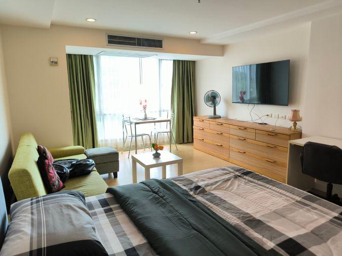 picture  The Trendy Condominium       Studio 1 bathroom - 1/23