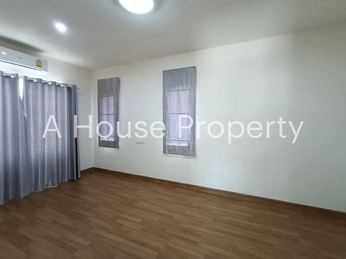 picture Second-hand detached house for sale, Magnolia Village project, Sriracha, Chonburi - 11/13