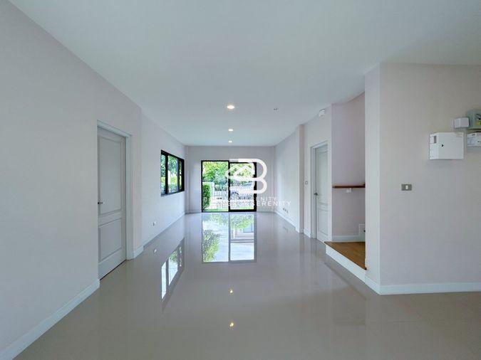 รูป ขาย บ้านเดี่ยว เซ็นโทร บางนา กม.7 ใกล้ Mega Bangna - รูปที่ 2/13
