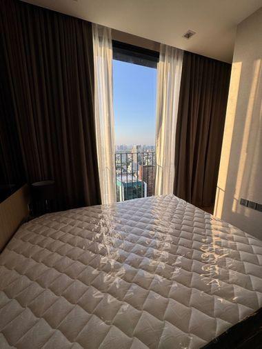 รูป Noble Around Ari (โนเบิล อราวน์ อารีย์)  ที่ตั้ง : ติด BTS อารีย์ 90 เมตร ขนาด : 45 ตร.ม.   2 ห้องนอน 1 ห้องน้ำ  ชั้น : 37  ห้องมุม - รูปที่ 9/15