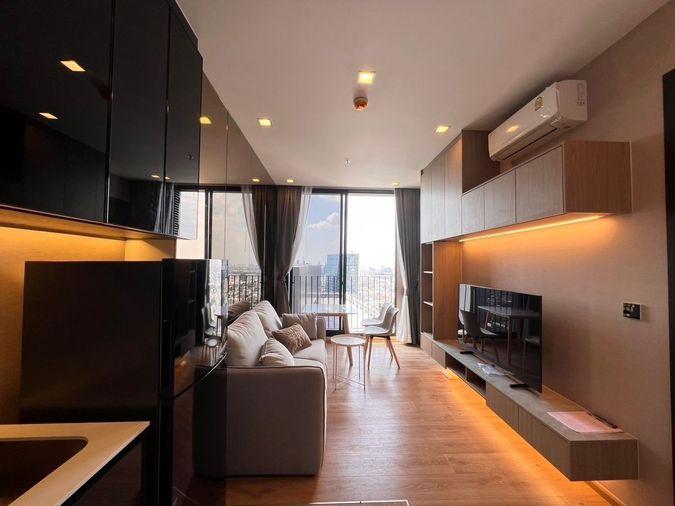 รูป Noble Around Ari (โนเบิล อราวน์ อารีย์)  ที่ตั้ง : ติด BTS อารีย์ 90 เมตร ขนาด : 45 ตร.ม.   2 ห้องนอน 1 ห้องน้ำ  ชั้น : 37  ห้องมุม - รูปที่ 3/15