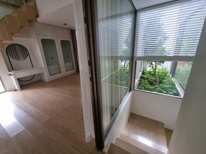 picture House for sale, Rama 9 Soi 41, Suan Luang    3 Storeys    Size 52 square wah - 49/64