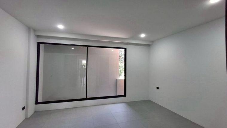 รูป ขายอาคารพาณิชย์ 3 ชั้น ตึกใหม่ สไตล์โมเดิร์น ใกล้โรงเรียนอัสสัมชัญศรีราชา  - รูปที่ 11/17