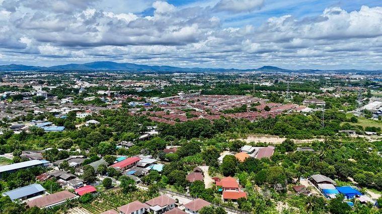 รูป ขายที่ดินศรีราชา แปลงสวย ทำเลงาม ใกล้กับโครงการหมู่บ้านมากมาย  - รูปที่ 18/19