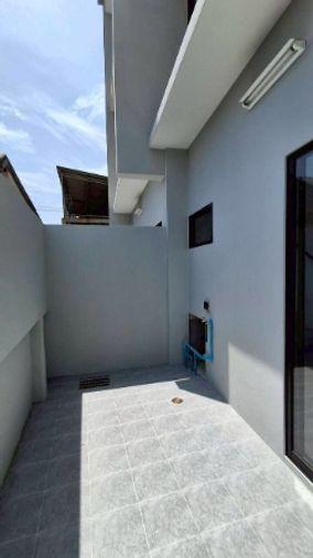 รูป ขายอาคารพาณิชย์ 3 ชั้น ตึกใหม่ สไตล์โมเดิร์น ใกล้โรงเรียนอัสสัมชัญศรีราชา  - รูปที่ 7/17