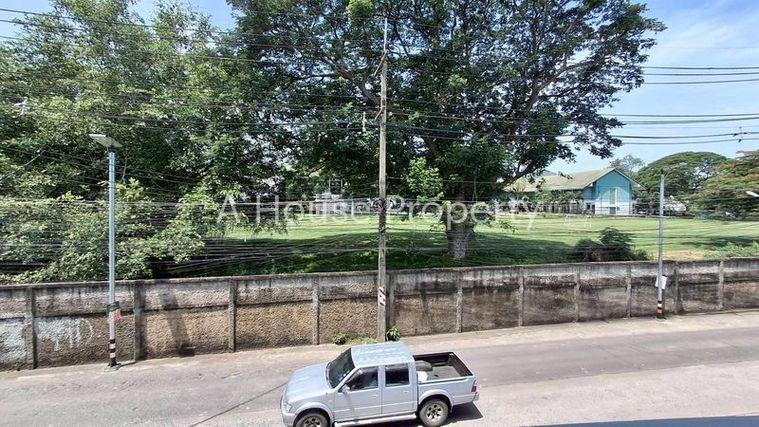 รูป ขายอาคารพาณิชย์ 3 ชั้น ตึกใหม่ สไตล์โมเดิร์น ใกล้โรงเรียนอัสสัมชัญศรีราชา - รูปที่ 12/17