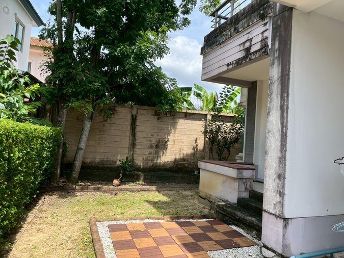 รูป ขายบ้านเดี่ยว สราญสิริ ท่าข้าม–พระราม 2 | หลังมุม 3 ห้องนอน ใกล้คลับเฮาส์ | 55.2 ตร.วา | ราคา 4.95 ล้านบาท | LINE: @323gqmho | Ref: T1822 - รูปที่ 24/31