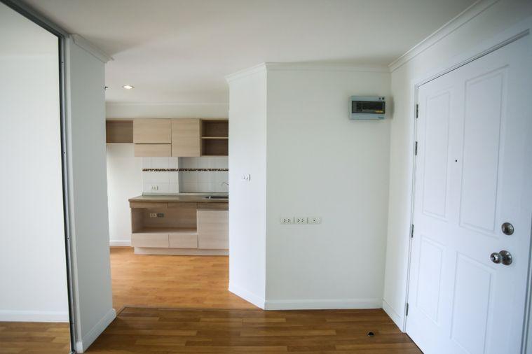 picture Condo Lumpini Place Rama 4 - Kluai Nam Thai near BTS Ekkamai - 3/21