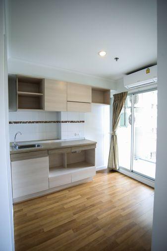 picture Condo Lumpini Place Rama 4 - Kluai Nam Thai near BTS Ekkamai - 10/14
