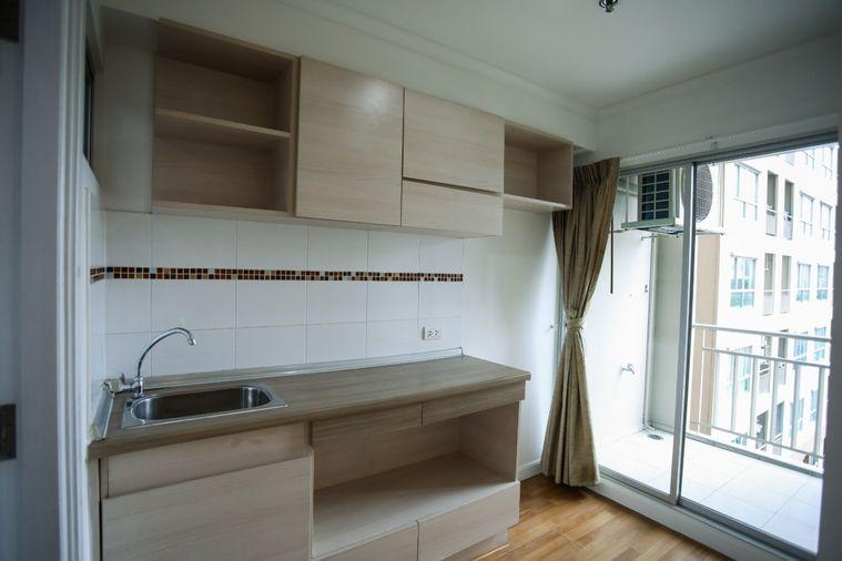 picture Condo Lumpini Place Rama 4 - Kluai Nam Thai near BTS Ekkamai - 10/19