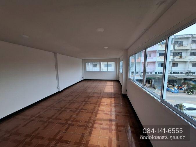 รูป ขายด่วน! อาคารพาณิชย์-สำนักงาน 4 ชั้น 2 คูหาทะลุถึงกัน (ใกล้สนามบินดอนเมือง) ทำเลดี ติดถนน ซอย ประชาอุทิศ 13 ดอนเมือง ราคา 7,900,000 บาท) - รูปที่ 12/25