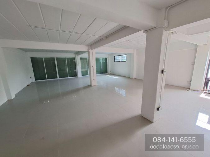 รูป ขายด่วน! อาคารพาณิชย์-สำนักงาน 4 ชั้น 2 คูหาทะลุถึงกัน (ใกล้สนามบินดอนเมือง) ทำเลดี ติดถนน ซอย ประชาอุทิศ 13 ดอนเมือง ราคา 7,900,000 บาท) - รูปที่ 3/25
