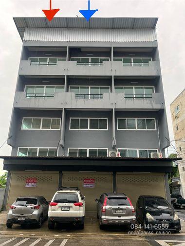 รูป ขายด่วน! อาคารพาณิชย์-สำนักงาน 4 ชั้น 2 คูหาทะลุถึงกัน (ใกล้สนามบินดอนเมือง) ทำเลดี ติดถนน ซอย ประชาอุทิศ 13 ดอนเมือง ราคา 7,900,000 บาท) - รูปที่ 1/25