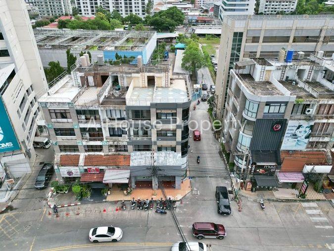 รูป ขายอาคารพาณิชย์ 4 ชั้น ติดถนนศรีราชานคร3 ทำเลดี ใกล้แหล่งชุมชน - รูปที่ 3/20