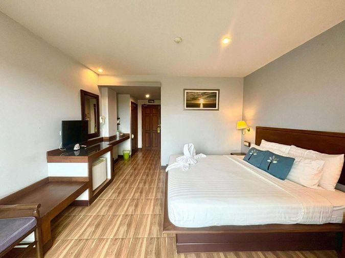 picture For sale, a hotel near Na Jomtien Beach, ready to manage and operate - 6/15